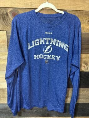 Reebok NHL Men’s Long Sleeve Tampa Bay Lightning Shirt Size XL